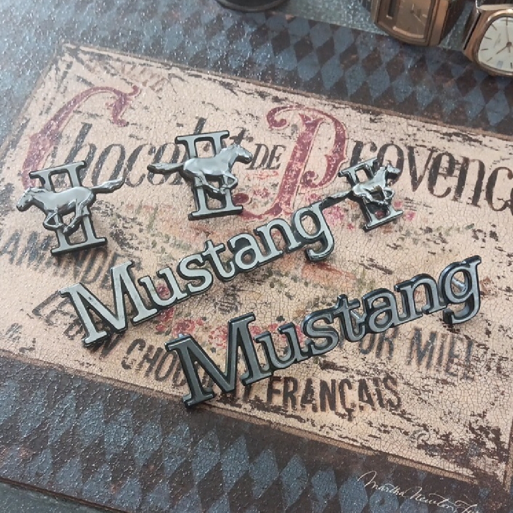 Silver Emblem Set